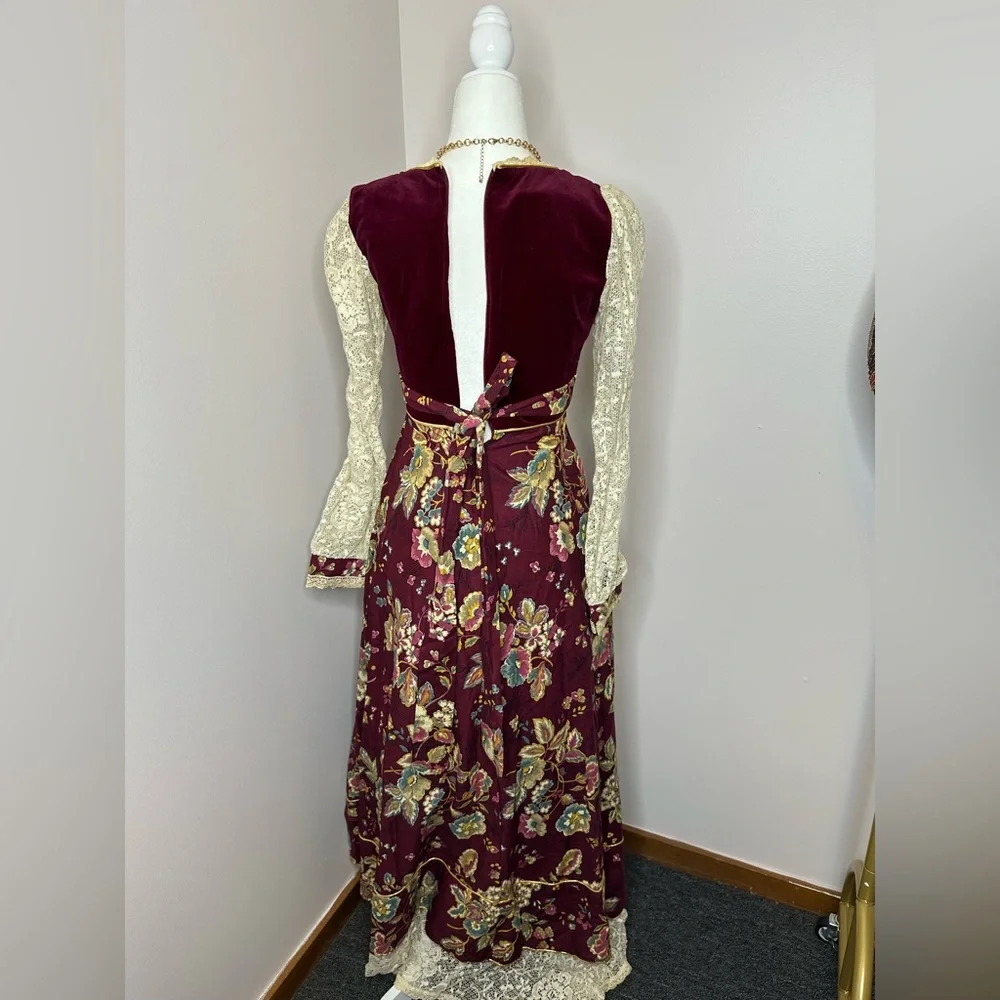 Gunne Sax Vintage-Inspired Burgundy Floral renaissance Dress  Lace Sleeve RARE - Picture 10 of 17